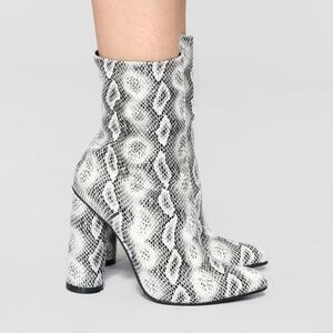 Fashion Nova Moonight Lover Boot Snake 9